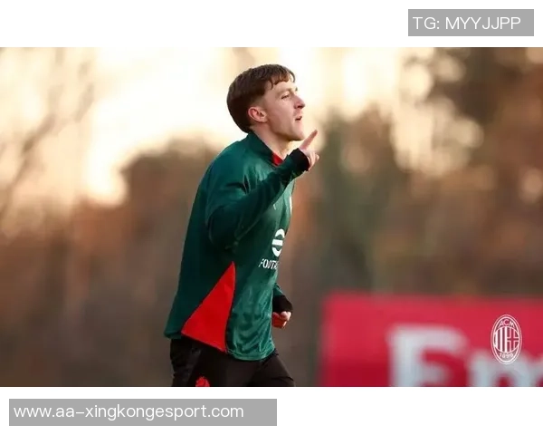 比利时国家队消息萨勒马科尔斯因肌肉拉伤退出集训